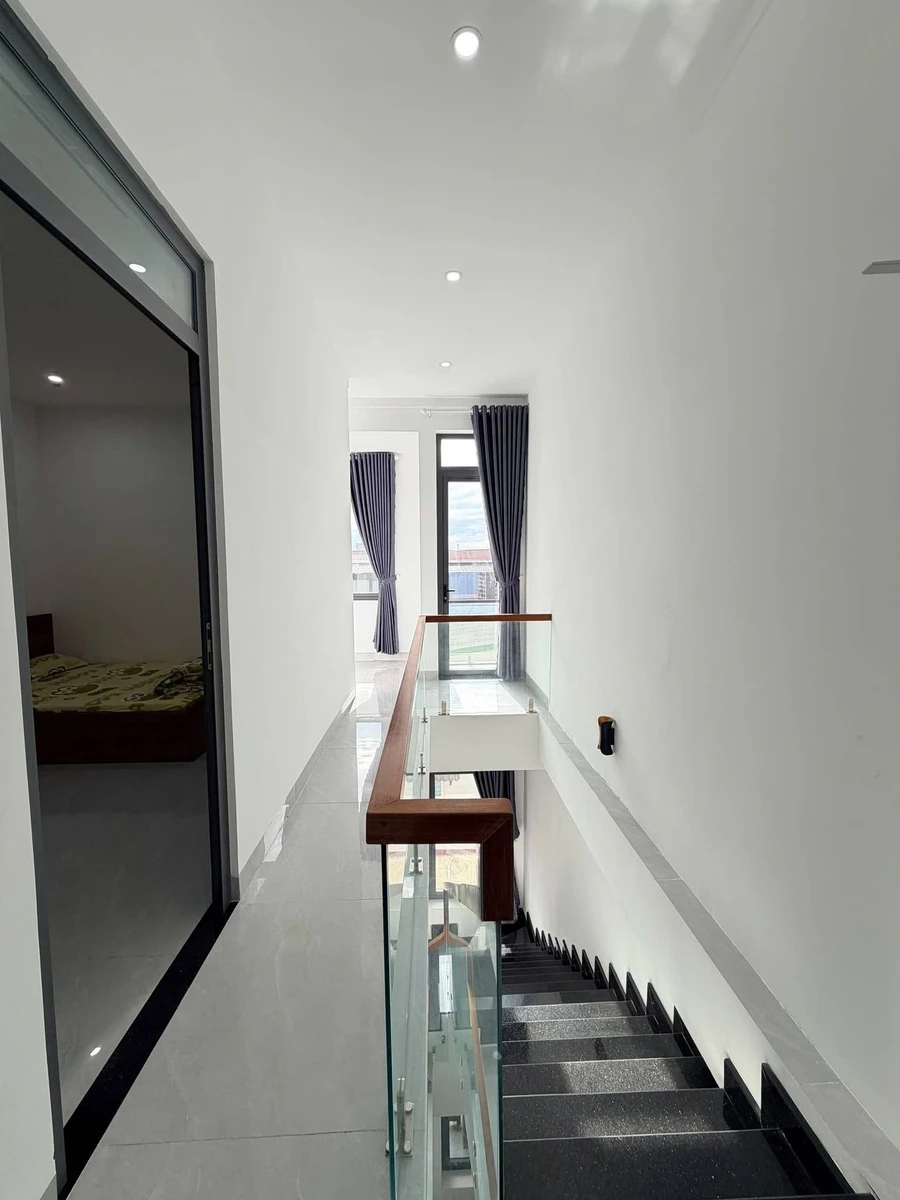 Bán nhà 3PN 170m² hẻm Nam Quốc Cang Quận 1 - Ảnh thu nhỏ 3