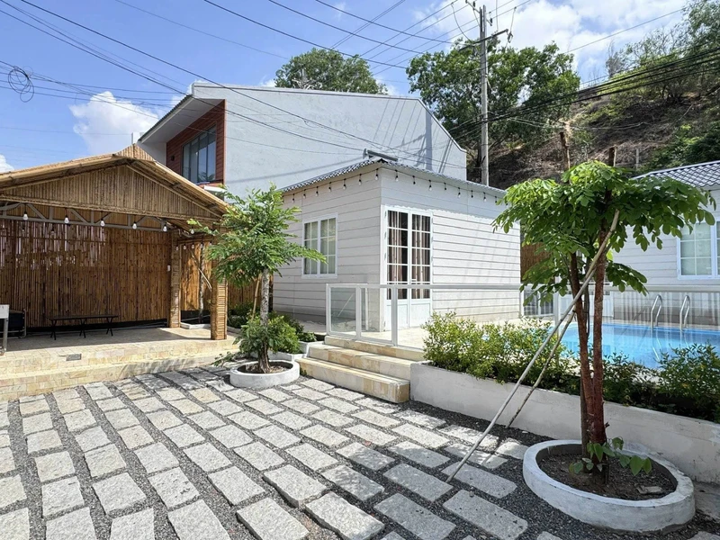 Bán villa view biển mặt tiền Huỳnh Thúc Kháng Mũi Né 369m²