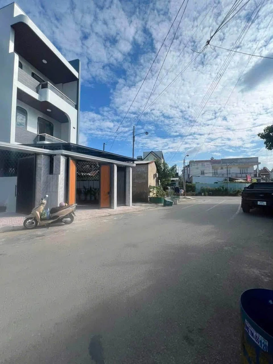 Bán nhà sổ riêng 4PN, 130m², Biên Hoà, Đồng Nai - Ảnh thu nhỏ 2