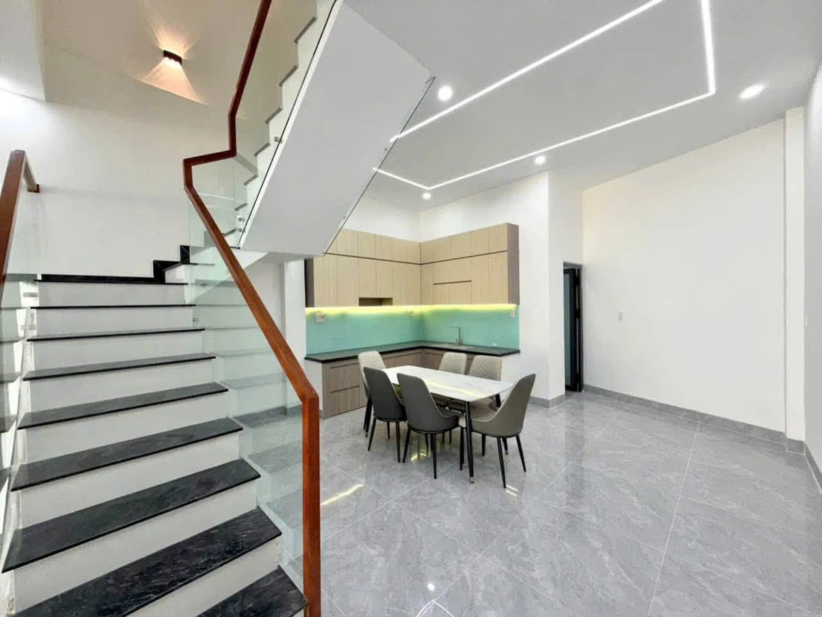 Bán nhà 1 trệt 2 lầu 250m2 tại Phường Biên Hòa, Thủ Đức - Ảnh thu nhỏ 4
