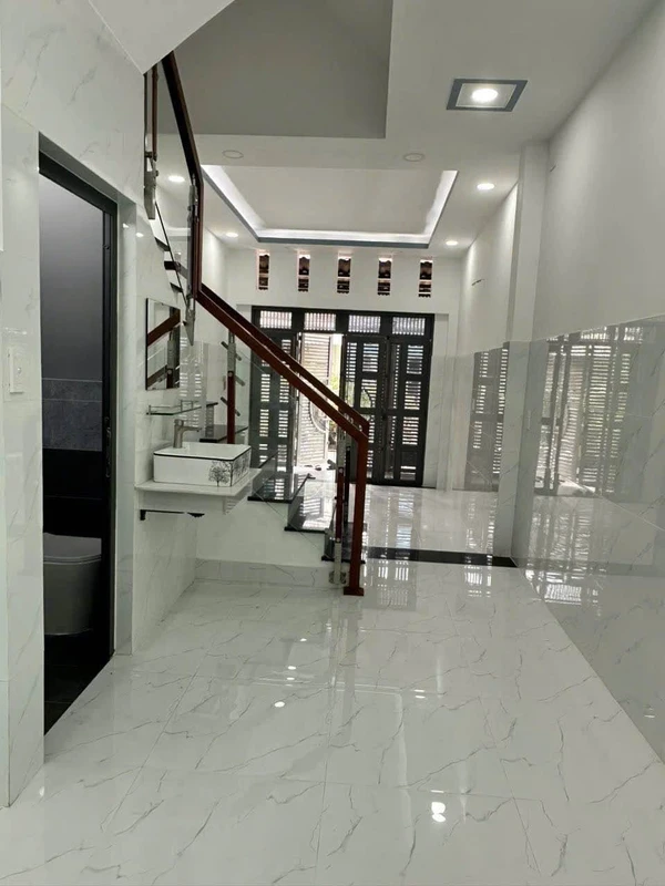 Bán nhà 4 tầng mặt tiền 47m2 Quận 8