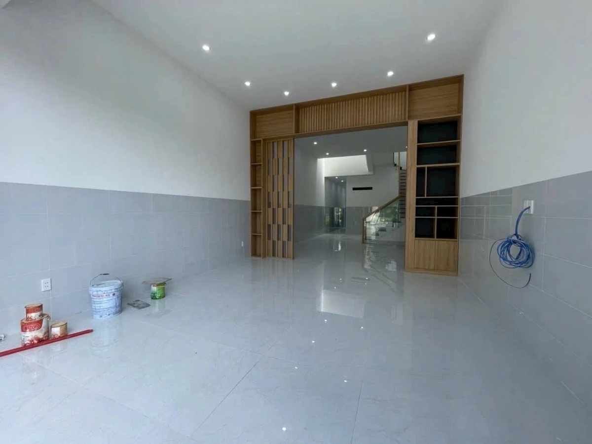 Bán nhà 1 trệt 1 lầu 3 phòng ngủ, 97,5 m² Bà Rịa - Ảnh thu nhỏ 3