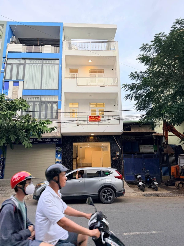 Cho thuê nhà góc 50m² Bình Phú Quận 6, 19tr/tháng