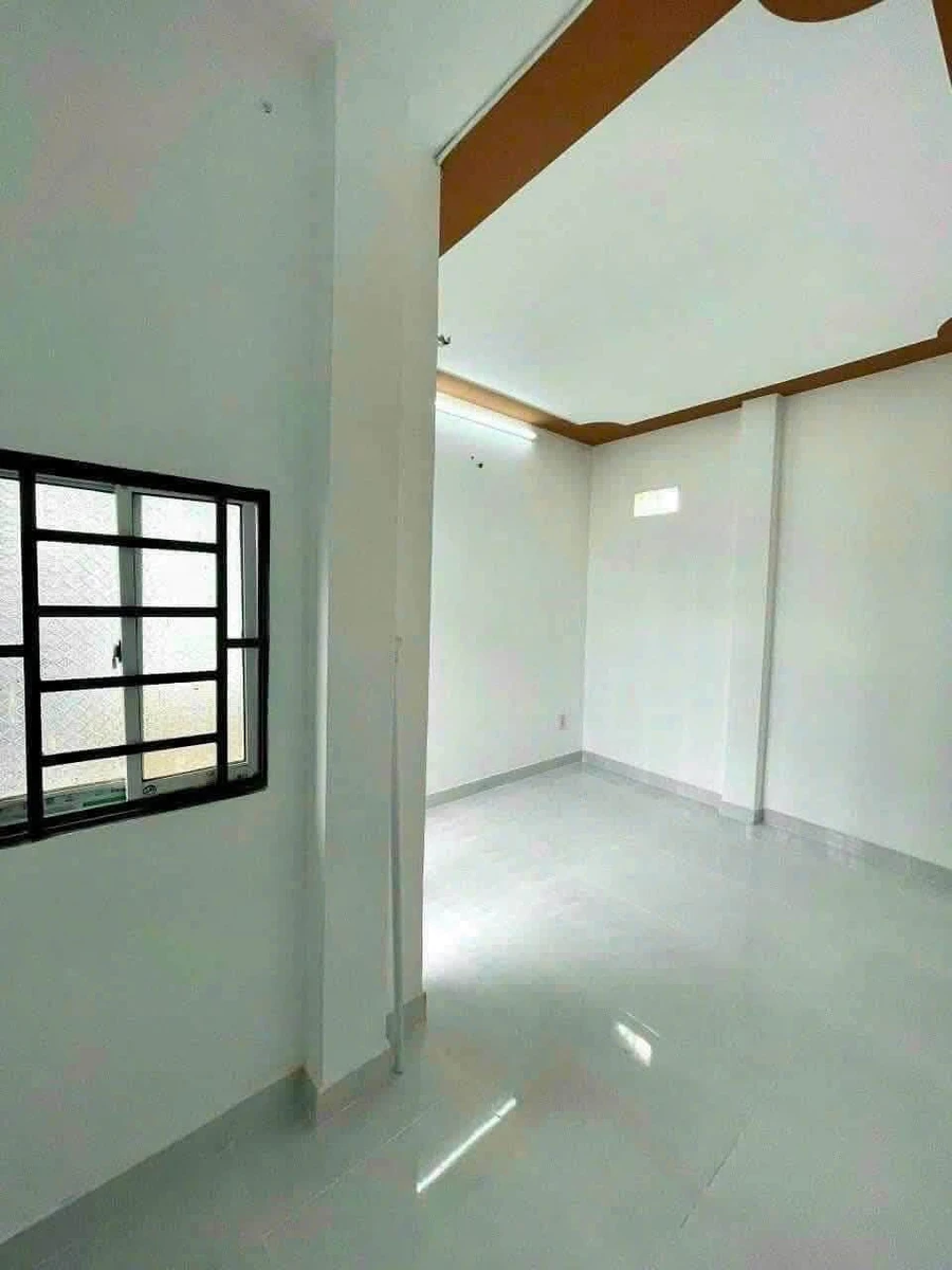 Bán nhà sổ hồng riêng 1 trệt 1 lầu 21m2, 2PN 2WC, đường HT05, Quận 12 - Ảnh thu nhỏ 4