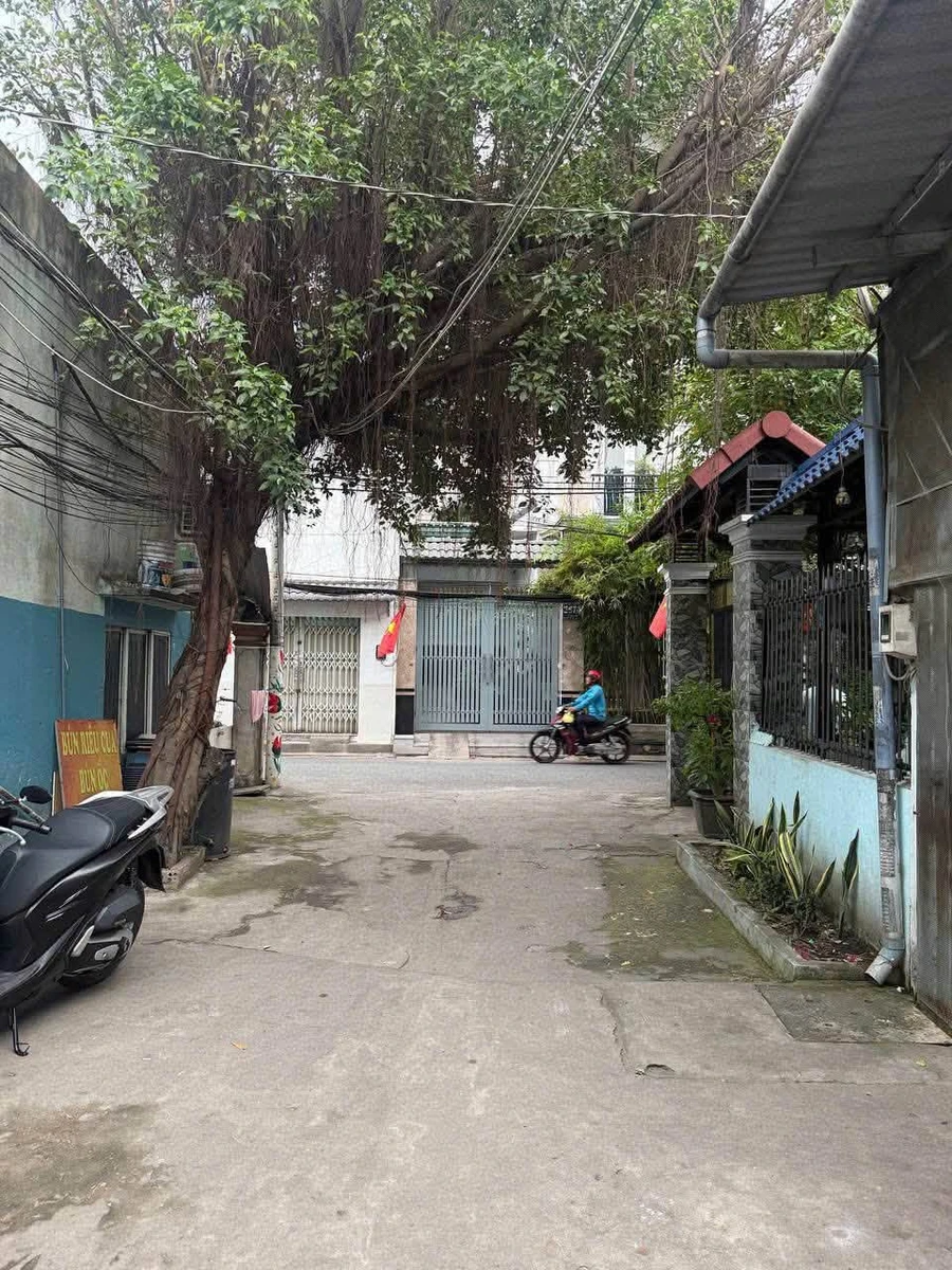 Bán nhà góc 2 tầng 68m2 ngang 6.6m đường Lê Đình Cẩn, Bình Tân, giá nhỉnh 4 tỷ - Ảnh thu nhỏ 2