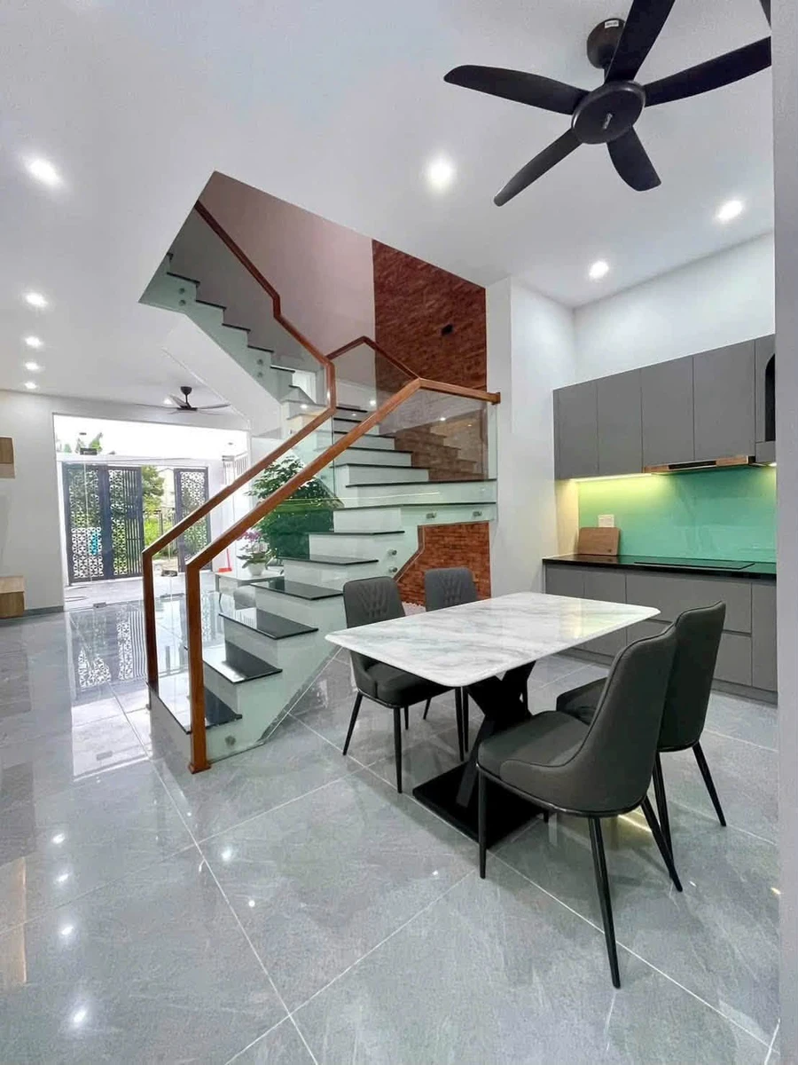 Bán nhà 2 tầng 97m2, 3 phòng ngủ, full nội thất gần KĐT An Phú Sinh, Quảng Ngãi - Ảnh thu nhỏ 3
