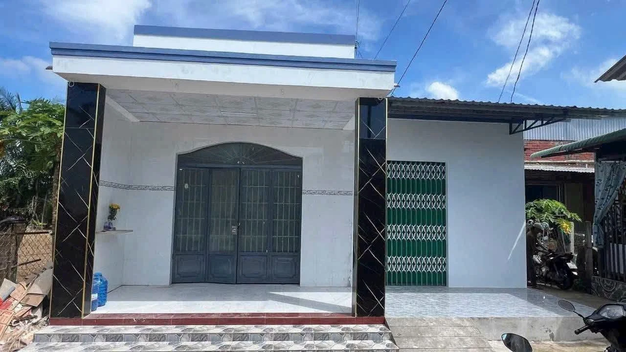 Bán nhà 172m² 2PN gần trường học Chợ Lách, Bến Tre 650 triệu - Ảnh 1