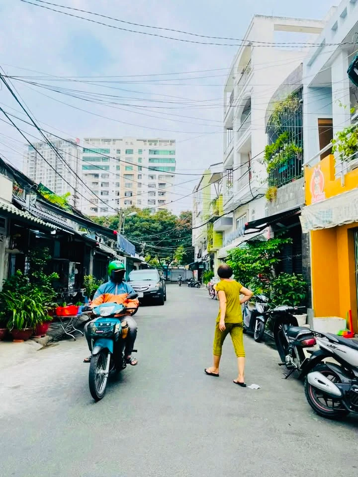 Bán nhà hẻm 2 tầng 35m2 trung tâm Quận 1, giá 5,2 tỷ - Ảnh thu nhỏ 3