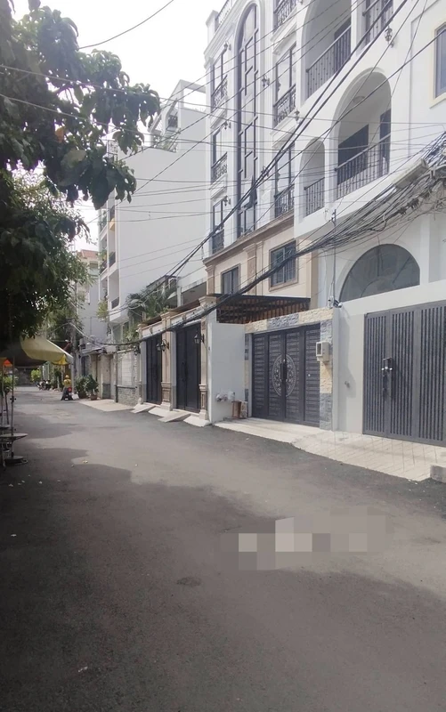 Bán đất nền 500m2 giá 50 triệu/m2 gần Đồng Khởi nguoixuanloc