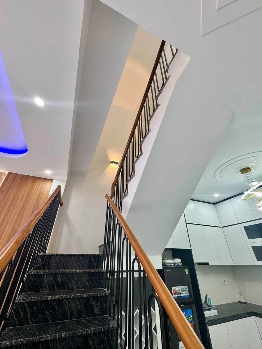 Bán nhà 2 tầng 41m2 Thành Thái Quy Nhơn 2,85 tỷ - Ảnh thu nhỏ 5