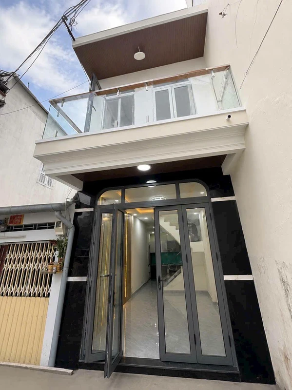 Bán nhà cấp bốn có gác hẻm ô tô 40m2 phường Rạch Dừa giá 2,65 tỷ phuannam2