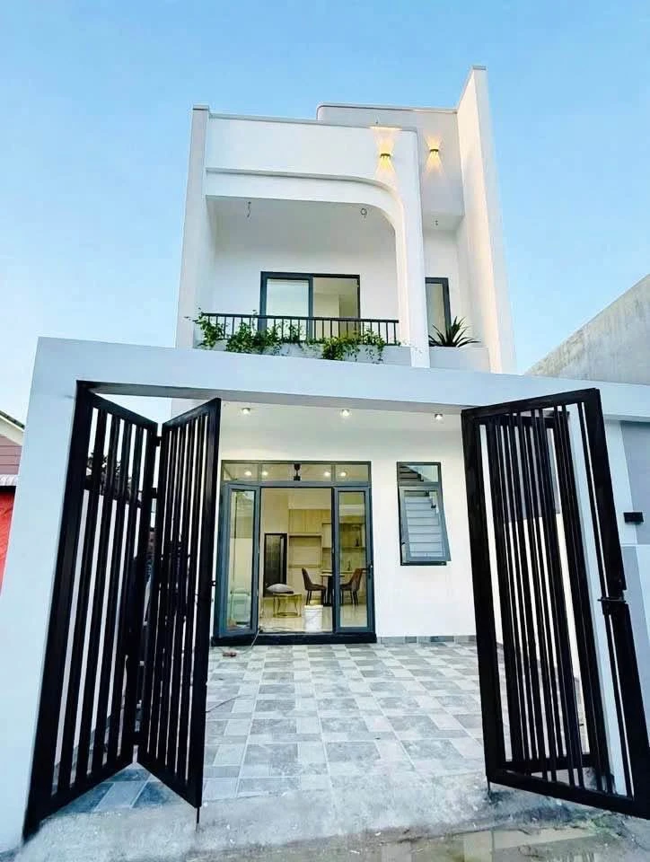 Bán nhà Thủ Dầu Một, 3PN, 60m², 3 tỷ 680 - Ảnh 1