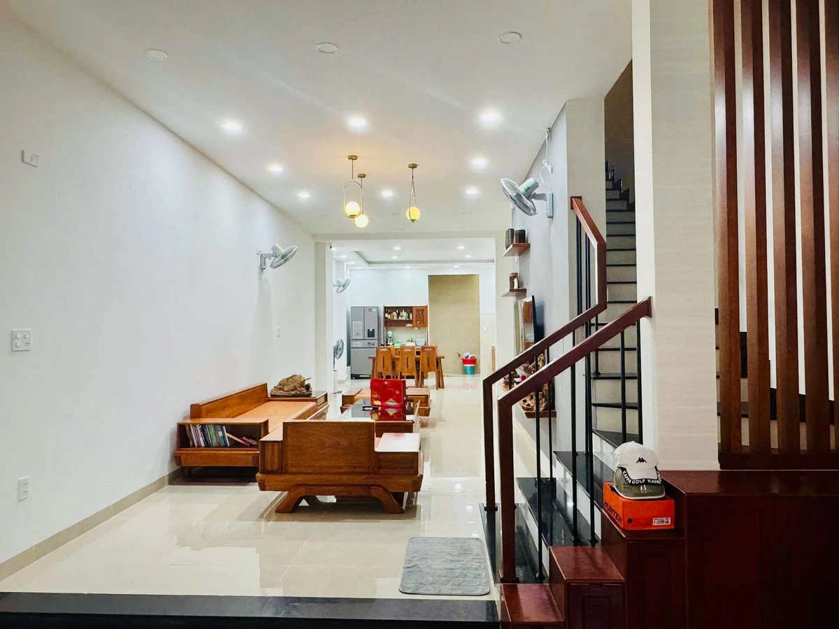 Bán nhà 2 tầng 97,5m² Phan Vinh Nha Trang gần biển - Ảnh thu nhỏ 2
