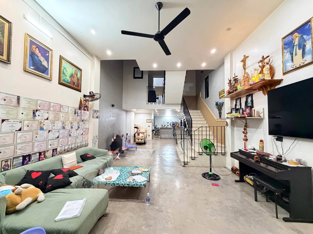 Bán nhà 4 tầng 100m² (5x20) đối diện công viên Gia Định, giá hơn 8 tỷ - Ảnh thu nhỏ 2