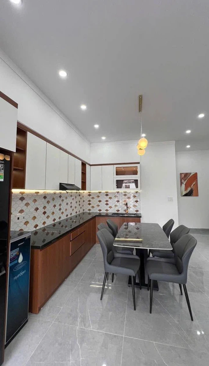 Bán nhà 1 trệt 1 lửng 6x19m full nội thất, hẻm nhựa Ywang, Buôn Ma Thuột, giá 3,25 tỷ - Ảnh thu nhỏ 3