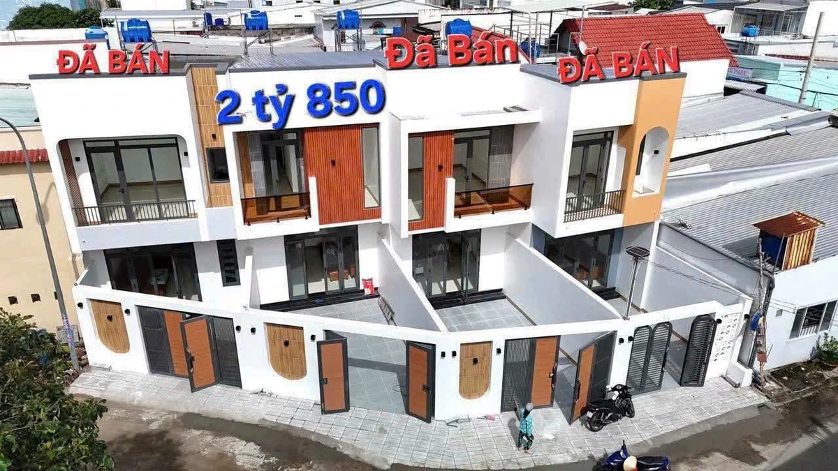 Bán nhà mặt tiền 103,95 m² 3 phòng ngủ Rạch Giá, An Giang 2,85 tỷ - Ảnh 1