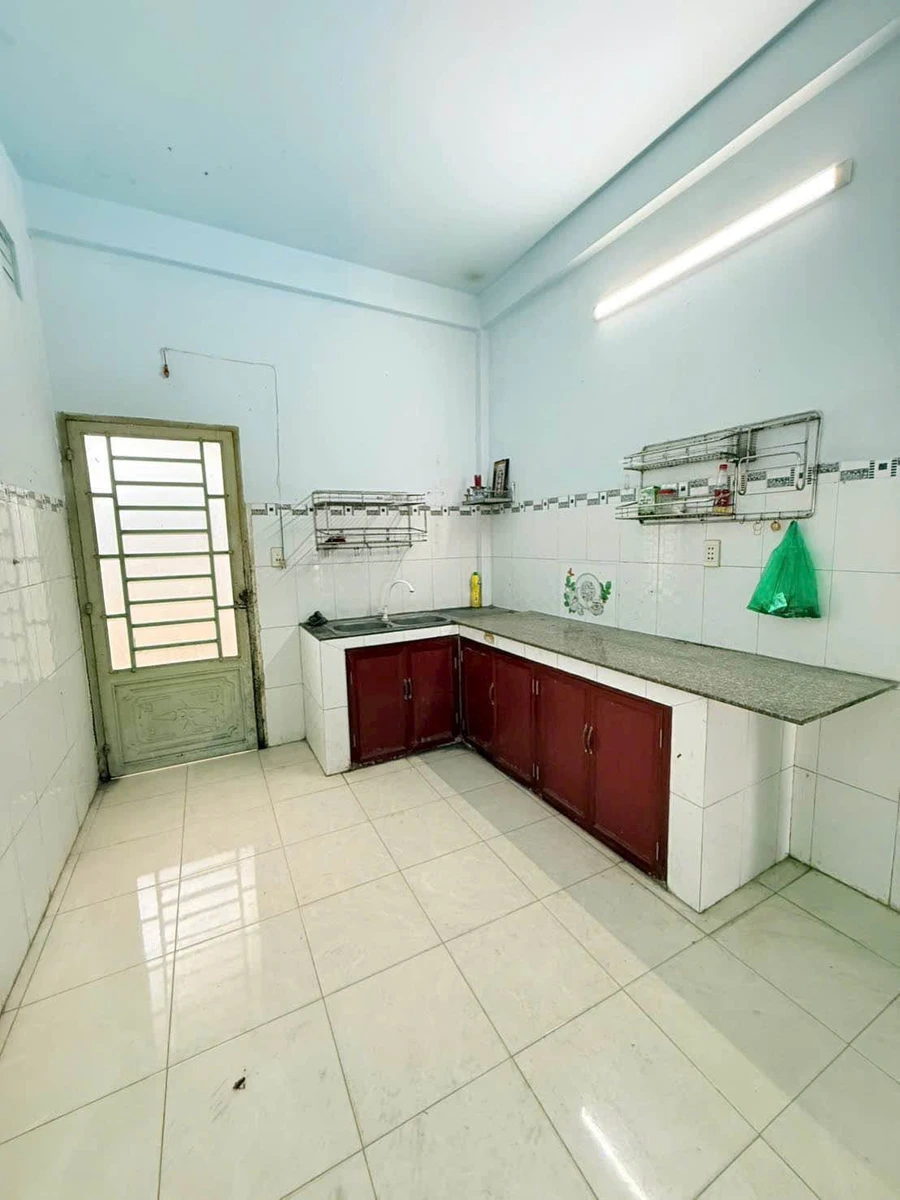 Cho thuê nhà mặt tiền đường Nguyễn Văn Siêu, 145m², 3 phòng ngủ, Bến Lức - Ảnh thu nhỏ 5