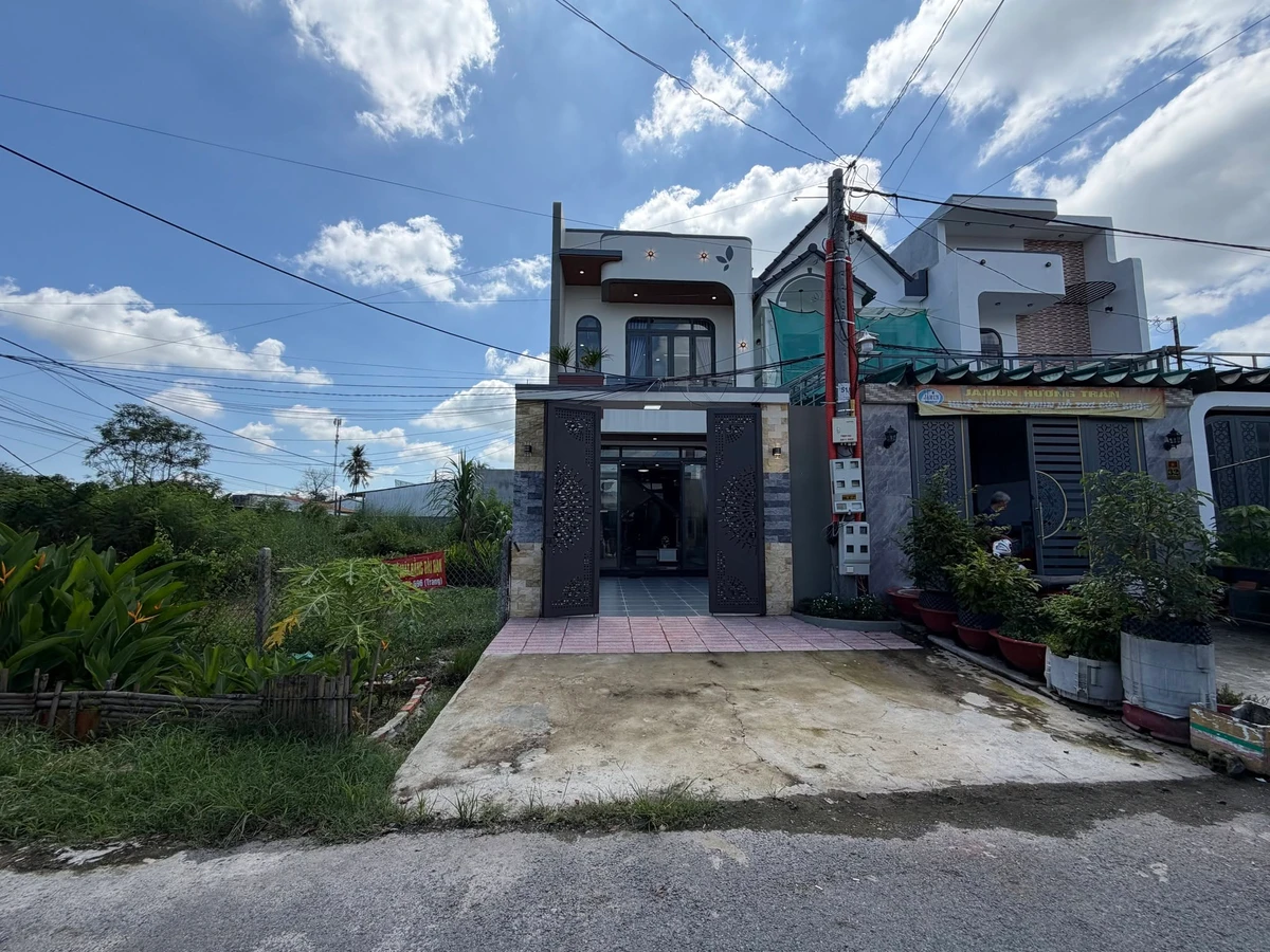 Nhà lầu 3PN, 110m², Tây Ninh, 2 tỷ 390 triệu - Ảnh thu nhỏ 2