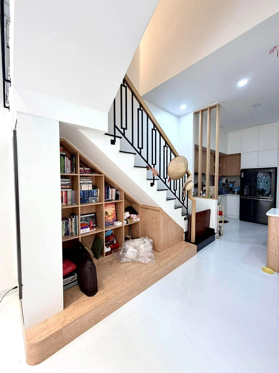Bán nhà 4x14m Tân Phú, 3 tầng, nội thất full - 9.9 tỷ - Ảnh thu nhỏ 4