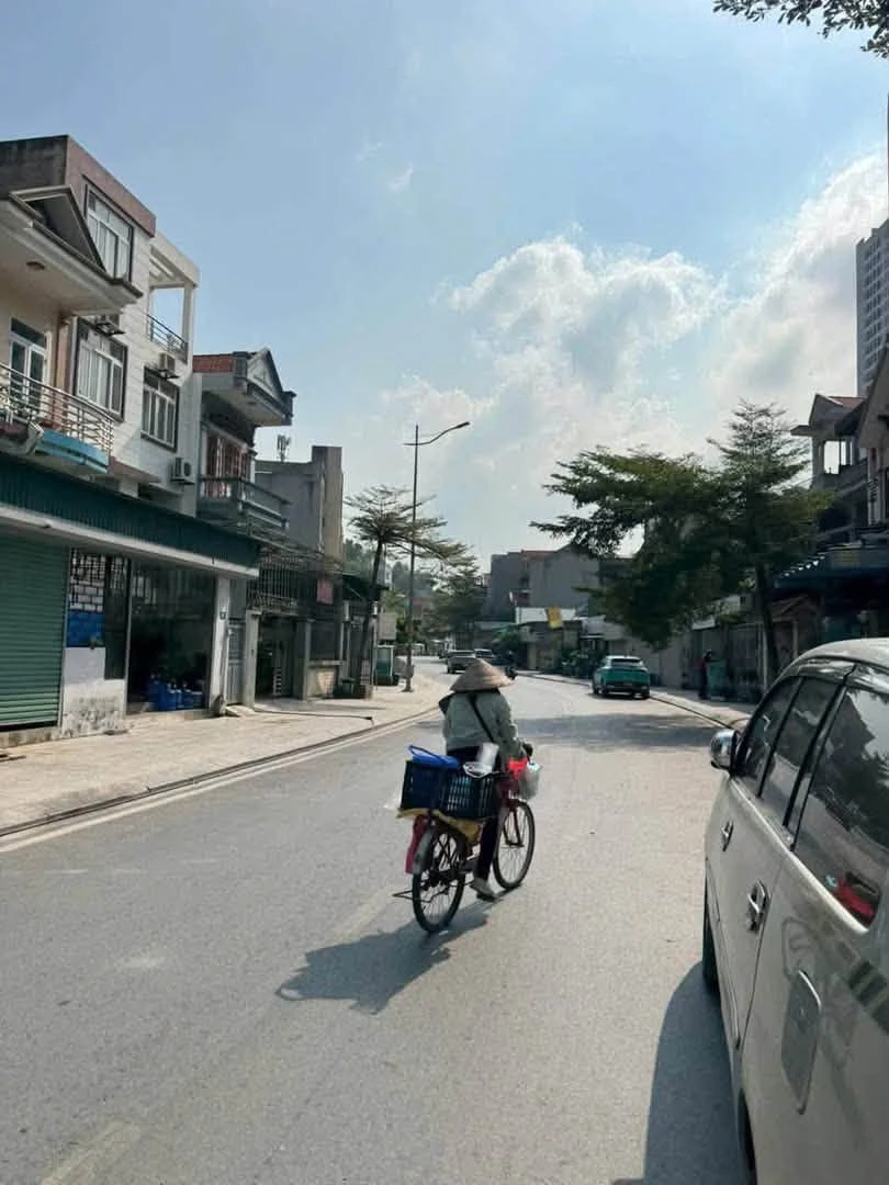 Bán đất mặt đường Hùng Thắng Bãi Cháy 50m2 giá 3,55 tỷ - Ảnh 1