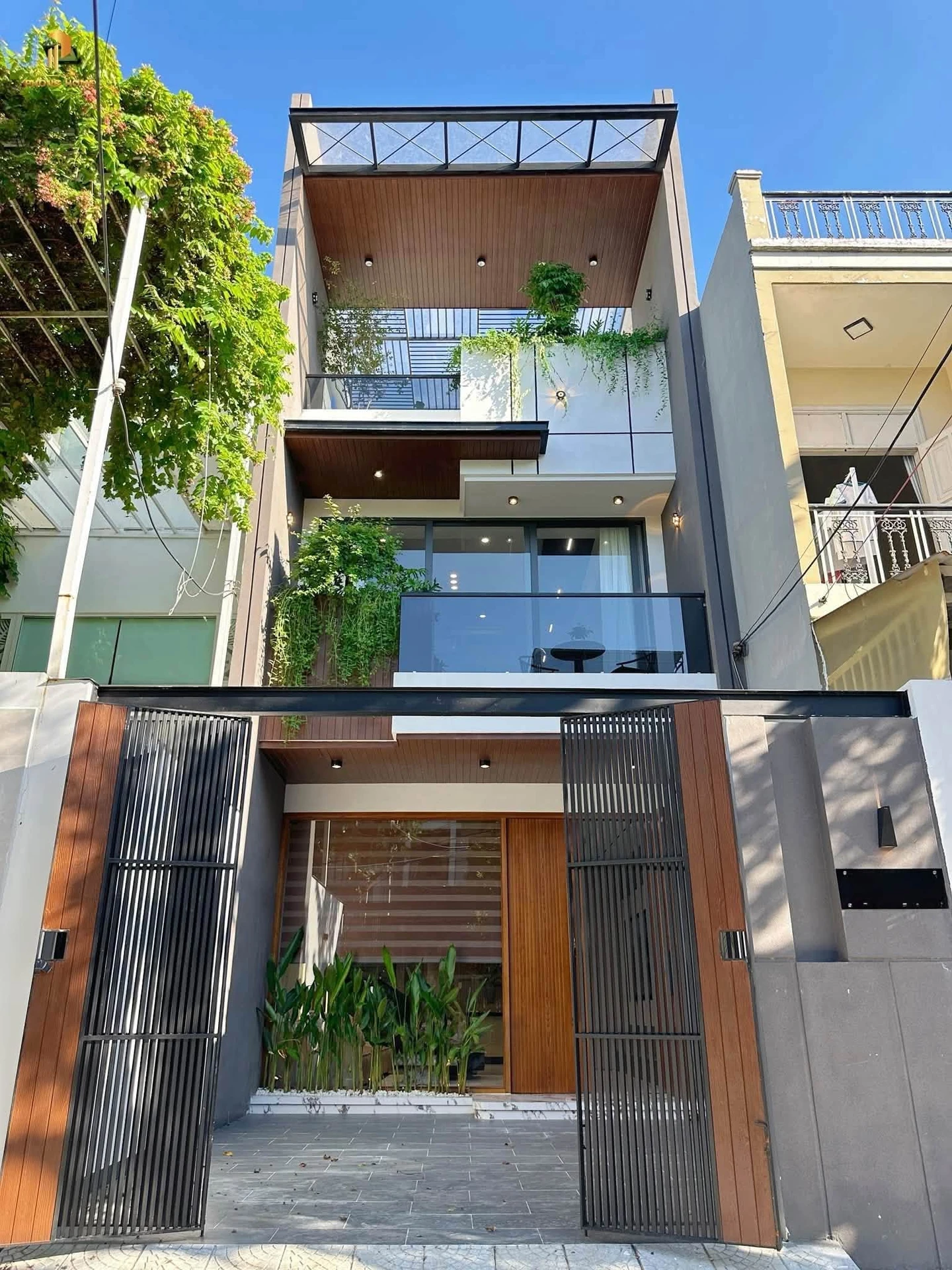 Bán nhà 3 tầng 100m2 3PN 3WC tại Cồn Dầu 2, Hòa Xuân, Đà Nẵng giá 7,85 tỷ - Ảnh 1