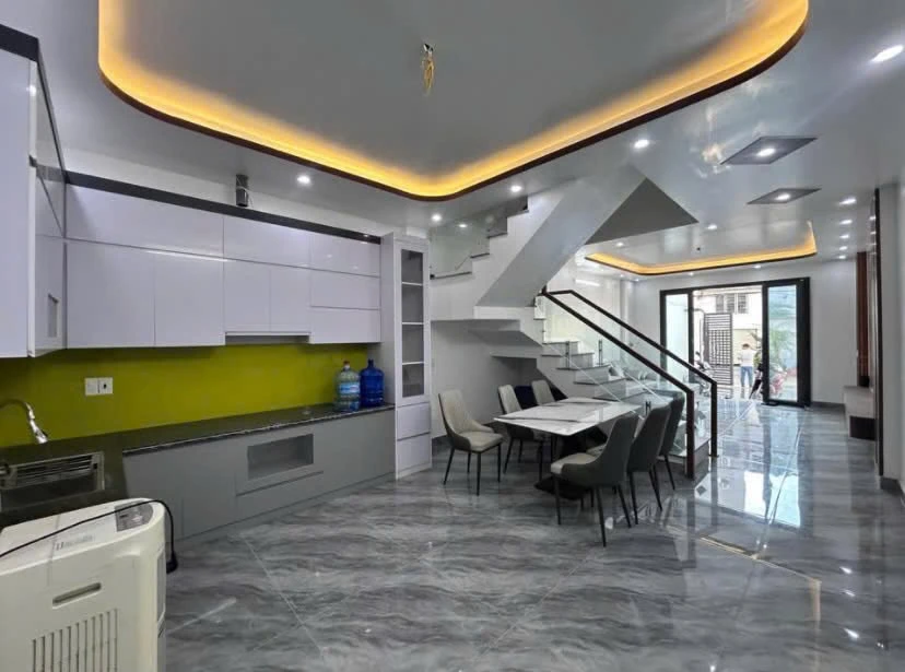 Bán nhà 3 tầng 90m2 Văn Cao, mặt tiền kinh doanh 4.65 tỷ - Ảnh thu nhỏ 5