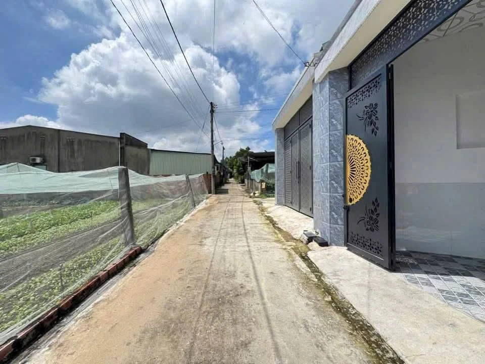 Nhà sổ riêng thổ cư 100m2 3 phòng ngủ Bình Tân 1.699 tỷ - Ảnh thu nhỏ 3