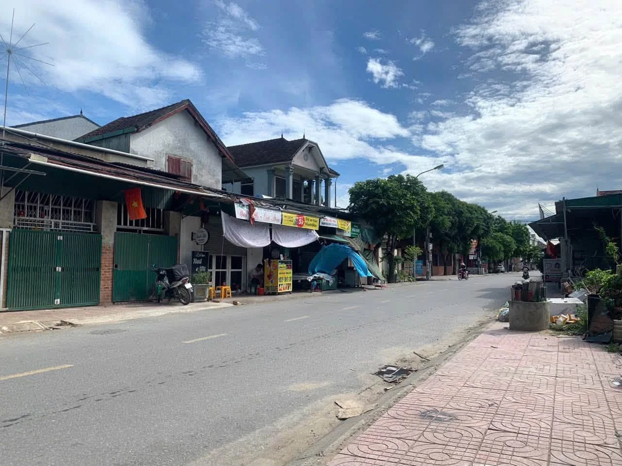 Bán lô đất kinh doanh mặt đường Hoàng Phan Thái 800m² - Ảnh 1