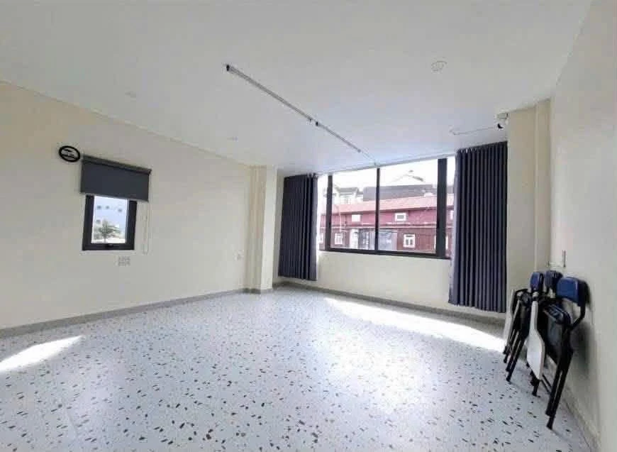 Nhà phố mặt tiền Đà Lạt 98m² 9,8 tỷ đường Ngô Thì Nhậm - Ảnh thu nhỏ 3