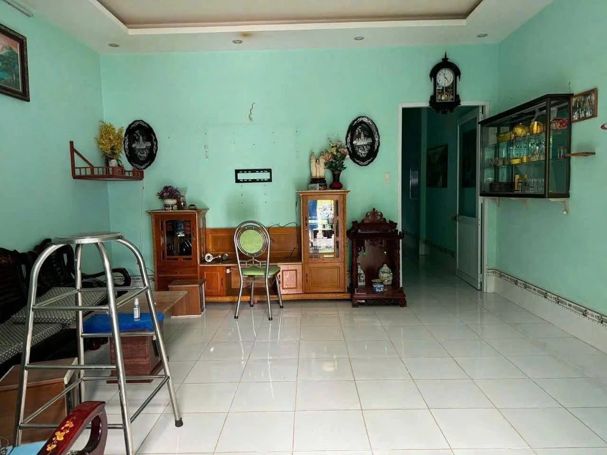 Bán nhà cấp 4, 100m², 2PN, Bà Rịa 1,8 tỷ - Ảnh thu nhỏ 2