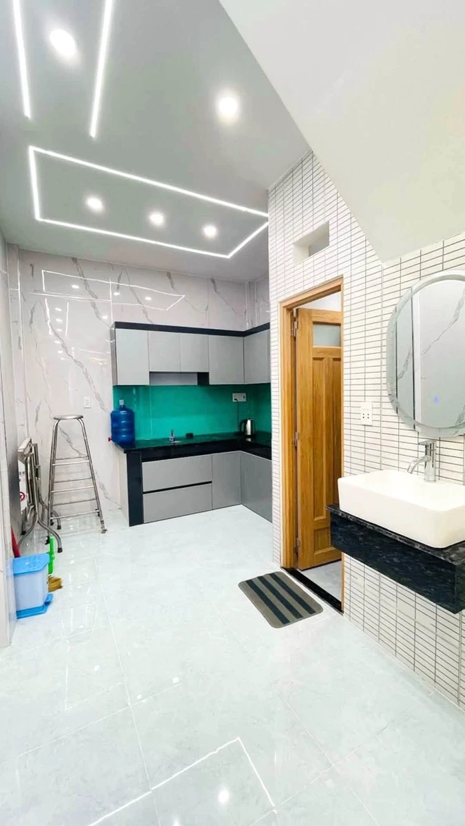 Bán nhà mới 3 tầng 4PN Tân Bình gần chợ Tân Trụ, nhỉnh 4 tỷ - Ảnh thu nhỏ 2