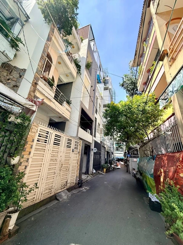 Bán nhà 4 tầng hẻm Phan Xích Long Phú Nhuận 41m2 - 7 tỷ