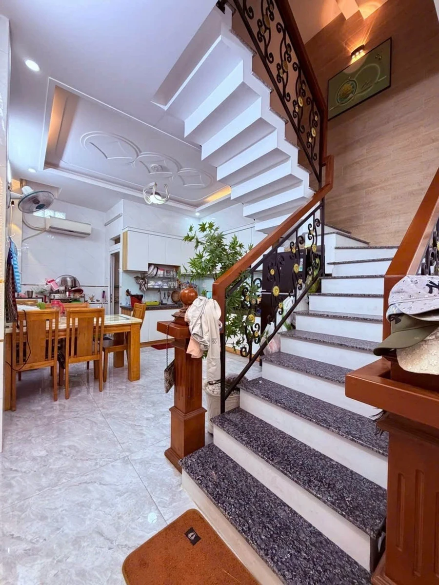 Bán nhà hẻm xe hơi 6m đường Quang Trung, 4x12.5m, 1 trệt 3 lầu, 4PN, giá 6,99 tỷ - Ảnh thu nhỏ 4