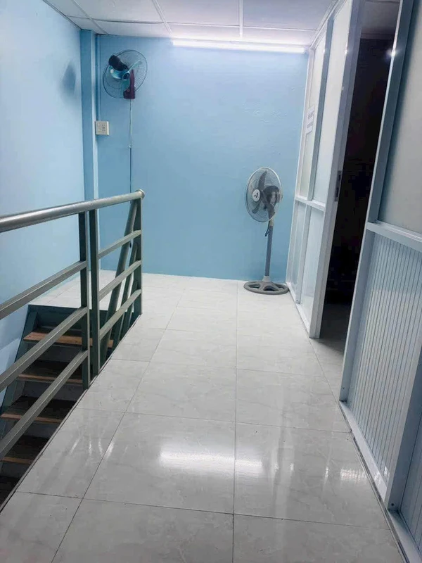 Bán nhà 1 trệt 1 lầu lô góc 2 mặt tiền gần biển, trung tâm Phan Thiết, 50m2, 1,2 tỷ