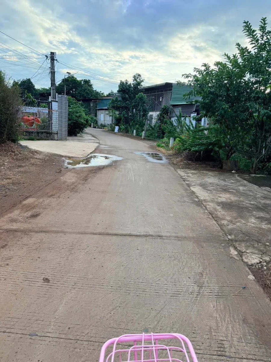 Bán đất 200m² xây nhà vườn gần chợ Phan Huy Chú, 1 tỷ 350 - Ảnh 1