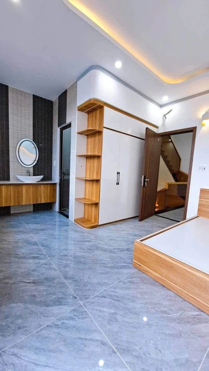 Bán nhà 2 lầu 5 PN 90m2 tại Phường Biên Hòa, Hóc Môn - Ảnh thu nhỏ 5