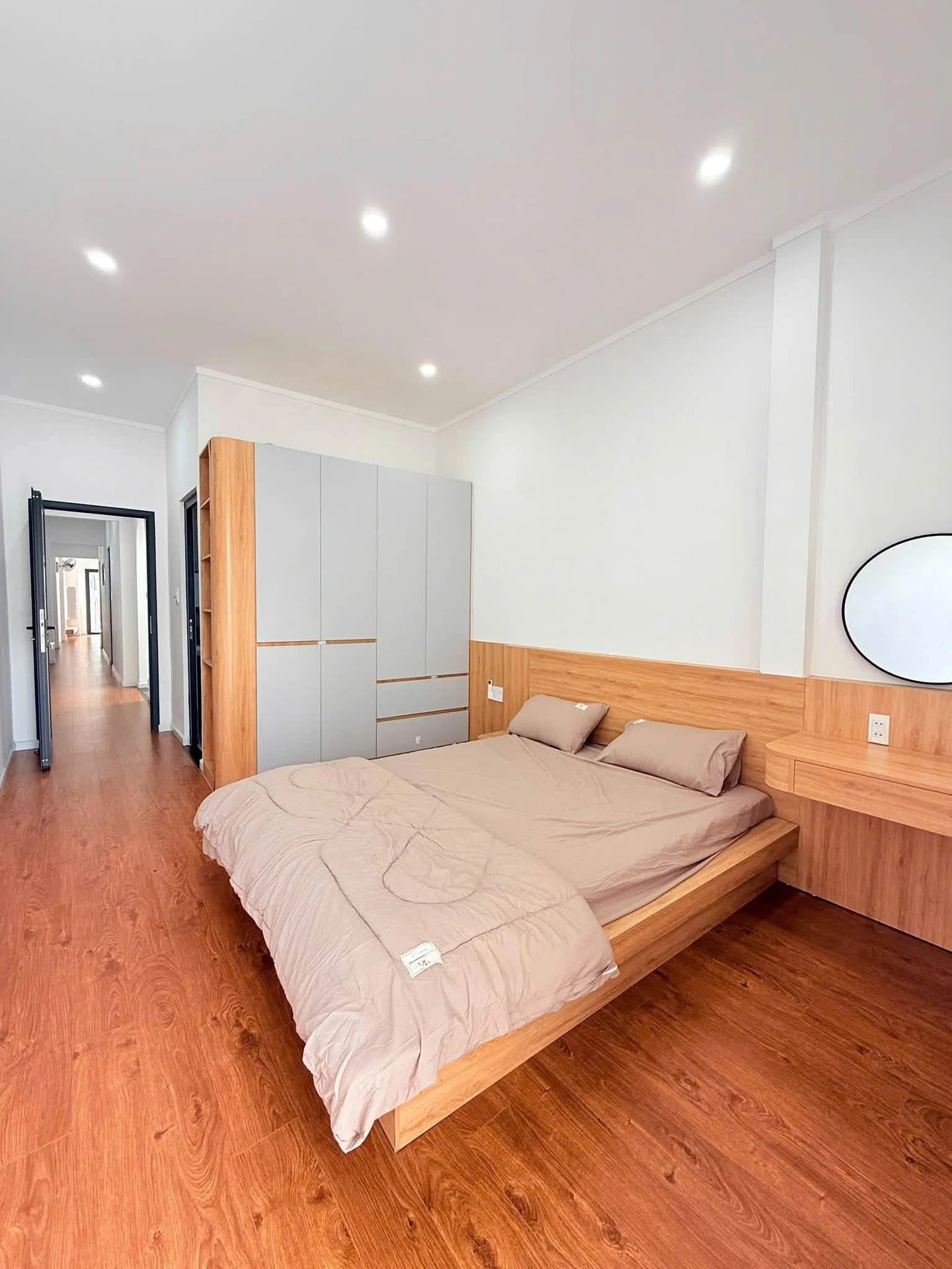 Bán nhà phố 3 phòng ngủ 132m2 Nguyễn Lương Bằng, Bình Tân, 2 tỷ - Ảnh 1