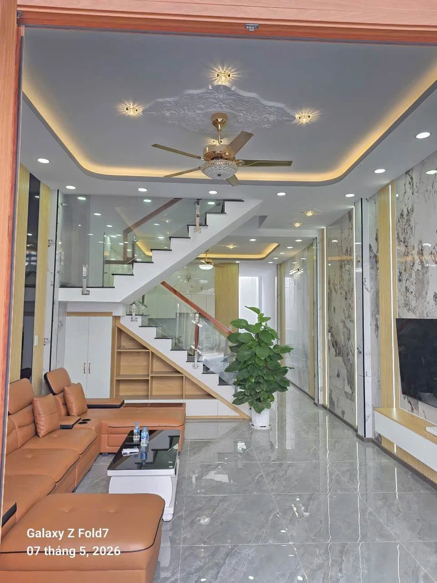 Bán nhà lầu 4 phòng ngủ 112,5m² Đức Hòa Long An 2 tỷ 390 - Ảnh thu nhỏ 4