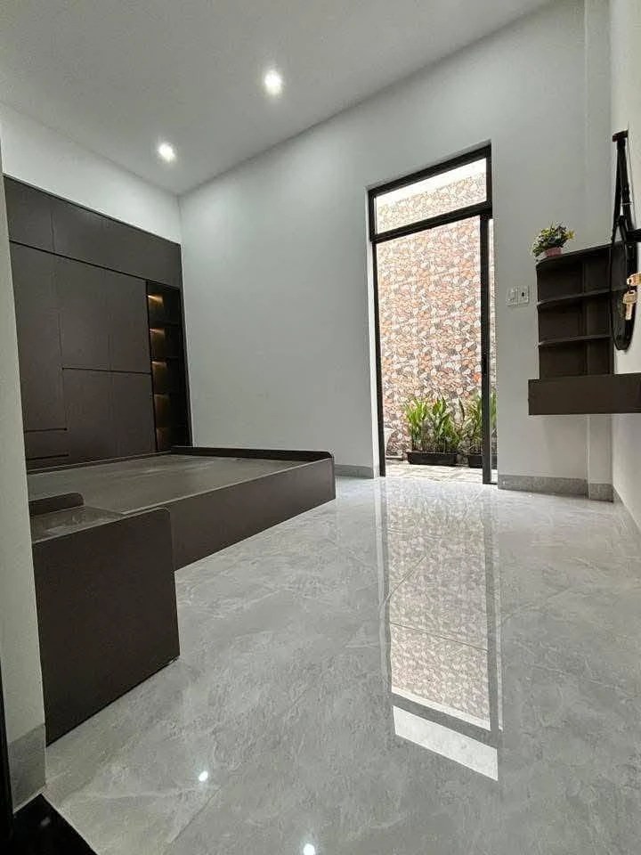 Nhà mặt tiền 4PN, 80m2, Gara Quyền, Quy Nhơn, 6 tỷ - Ảnh thu nhỏ 4