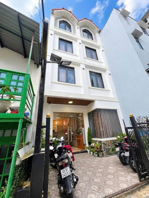 Bán homestay 8 phòng 280m² Đà Lạt 6,2 tỷ