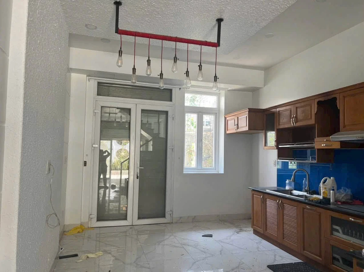 Cho thuê nhà phố 3 lầu 4x16m 4PN gần Liên Phường, Phước Long, Quận 9, 15 triệu/tháng - Ảnh thu nhỏ 3