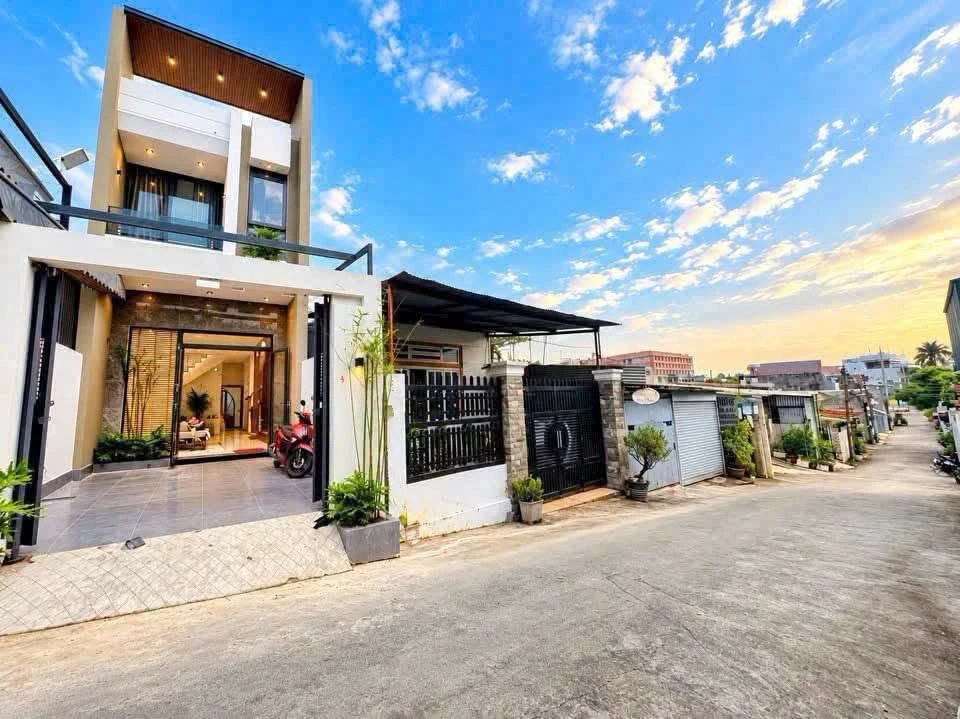 Bán nhà 3 phòng ngủ 100m² Biên Hòa, sổ riêng - Ảnh 1