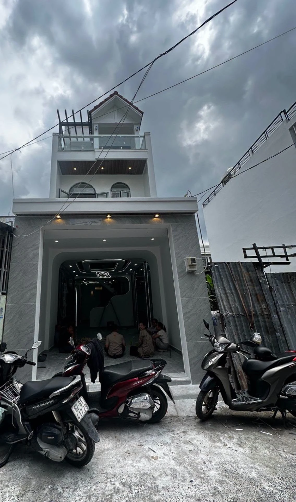 Bán nhà 3 tầng hẻm 92 Lâm Thị Hố, Quận 12, 68m2, giá 5,68 tỷ - Ảnh 1