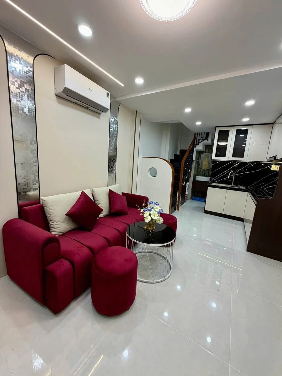 Bán nhà 4 tầng 21m2 trung tâm Quận 10, 3PN 4WC, giá 5,5 tỷ - Ảnh thu nhỏ 2