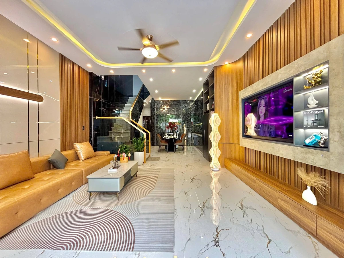 Bán nhà 3 tầng 4 phòng ngủ 100m² Hòa Xuân Đà Nẵng 6 tỷ - Ảnh thu nhỏ 2