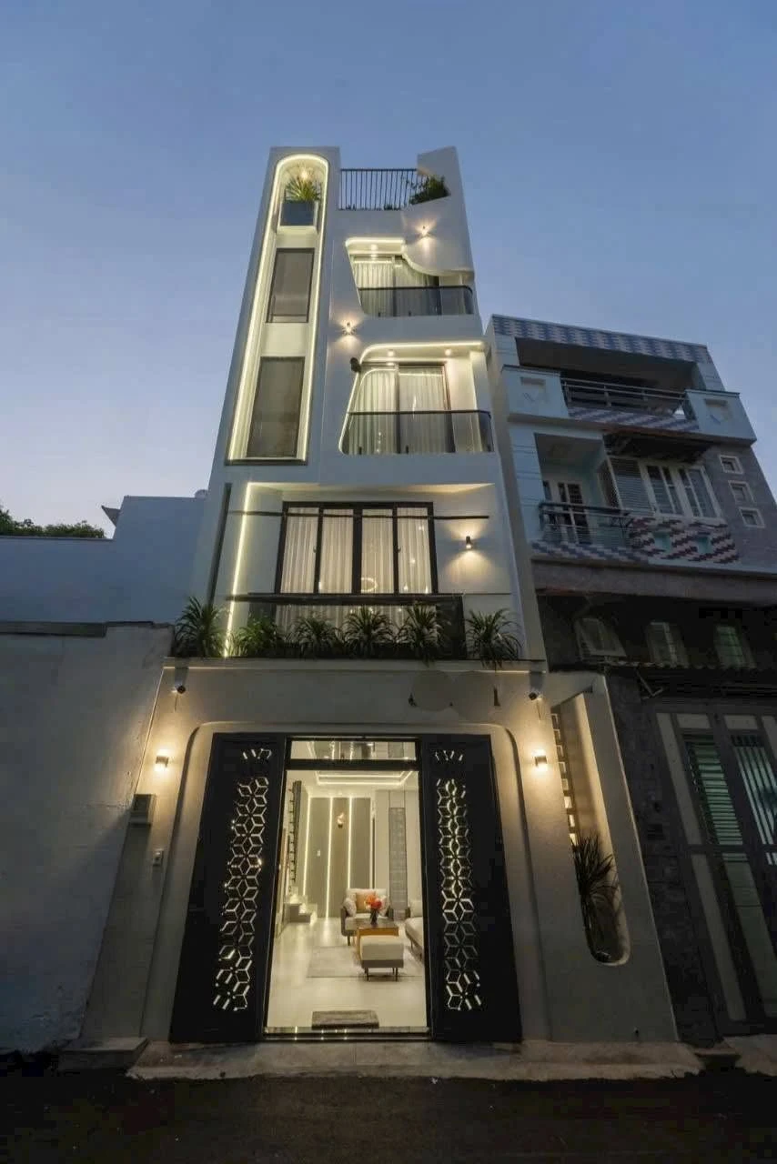 Bán nhà 4 tầng 35m² Võ Văn Kiệt Quận 1 giá 5,8 tỷ - Ảnh 1