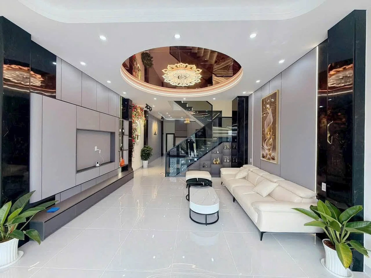 Bán nhà 3PN nguyên căn Tây Bắc 100m2, giá 4 tỷ - Ảnh thu nhỏ 2