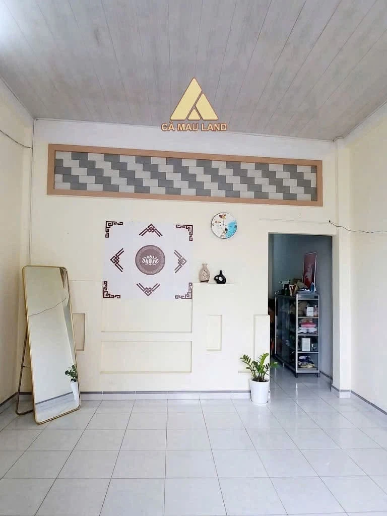 Bán nhà cấp 4 mặt tiền 90m2, 2 phòng ngủ, Bạch Đằng, Cà Mau - Ảnh 1