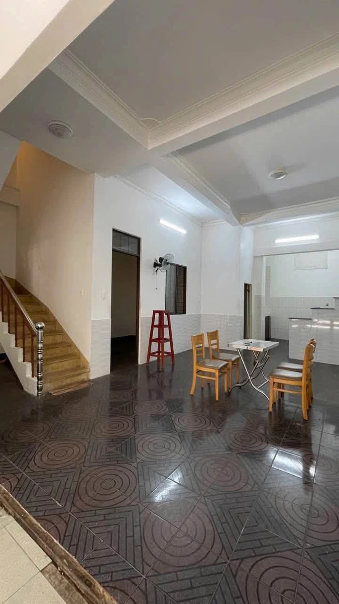 Bán nhà 3 tầng 102m2, 7PN, ngang 7m, gần CityLand, Nguyễn Văn Lượng, Gò Vấp - Ảnh thu nhỏ 2