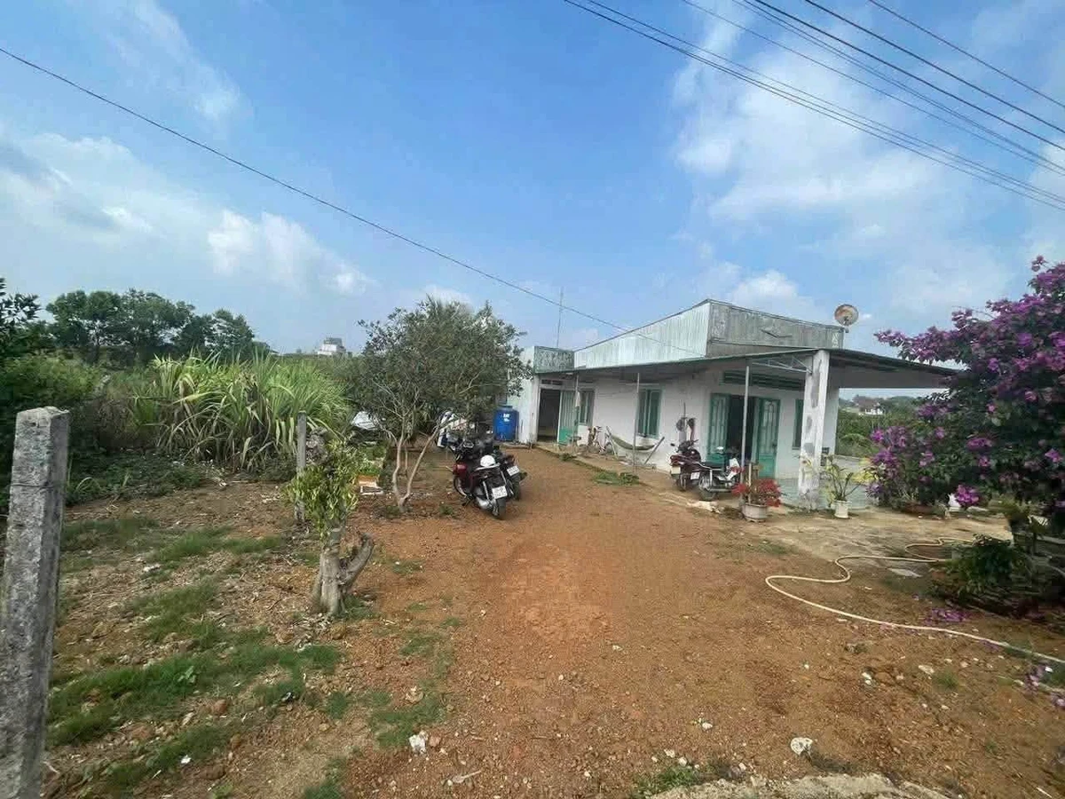 Bán đất 952m² có nhà, ao, giáp suối Bảo Lộc 2.3 tỷ - Ảnh 1